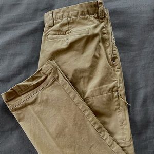 Men’s DuluthFlex Ballroom Trim Fit Khakis